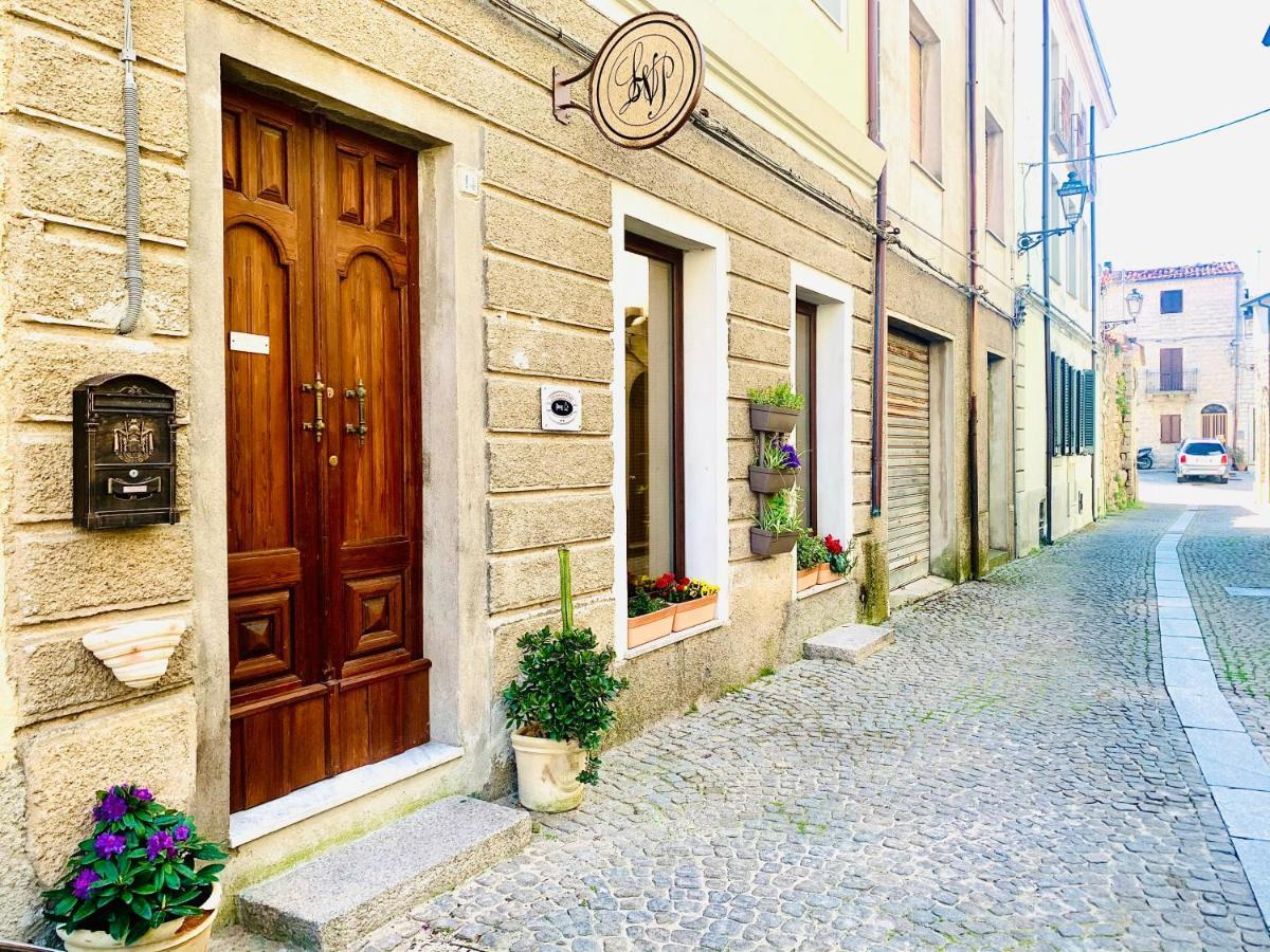 La Vecchia Posta B&B Calangianus Bagian luar foto