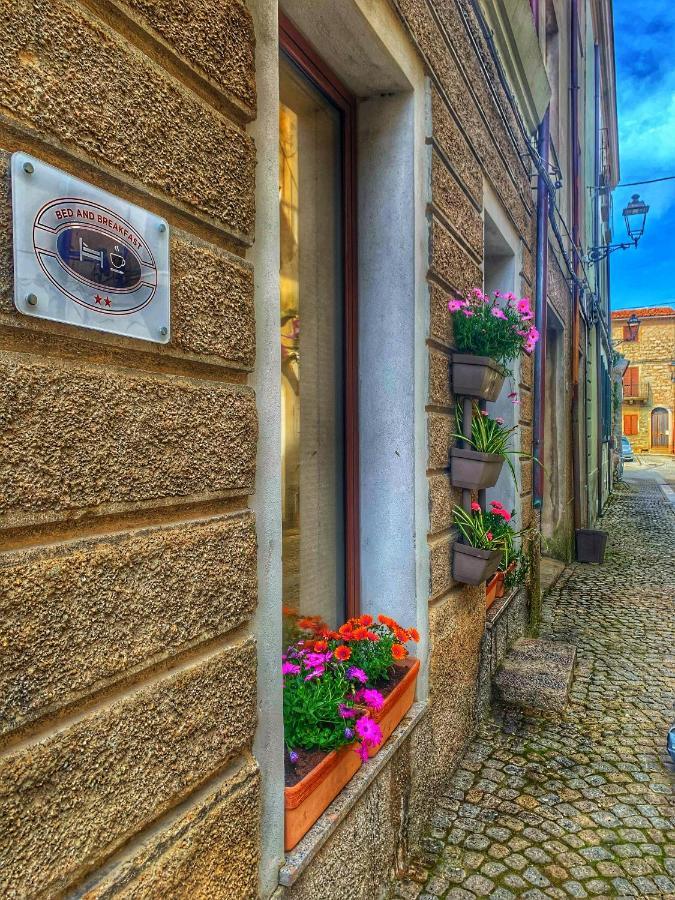 La Vecchia Posta B&B Calangianus Bagian luar foto