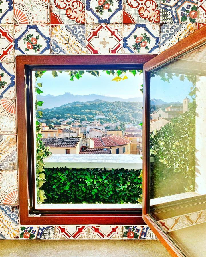 La Vecchia Posta B&B Calangianus Bagian luar foto