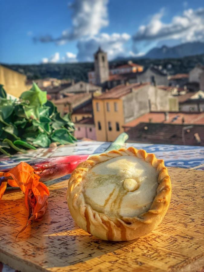 La Vecchia Posta B&B Calangianus Bagian luar foto