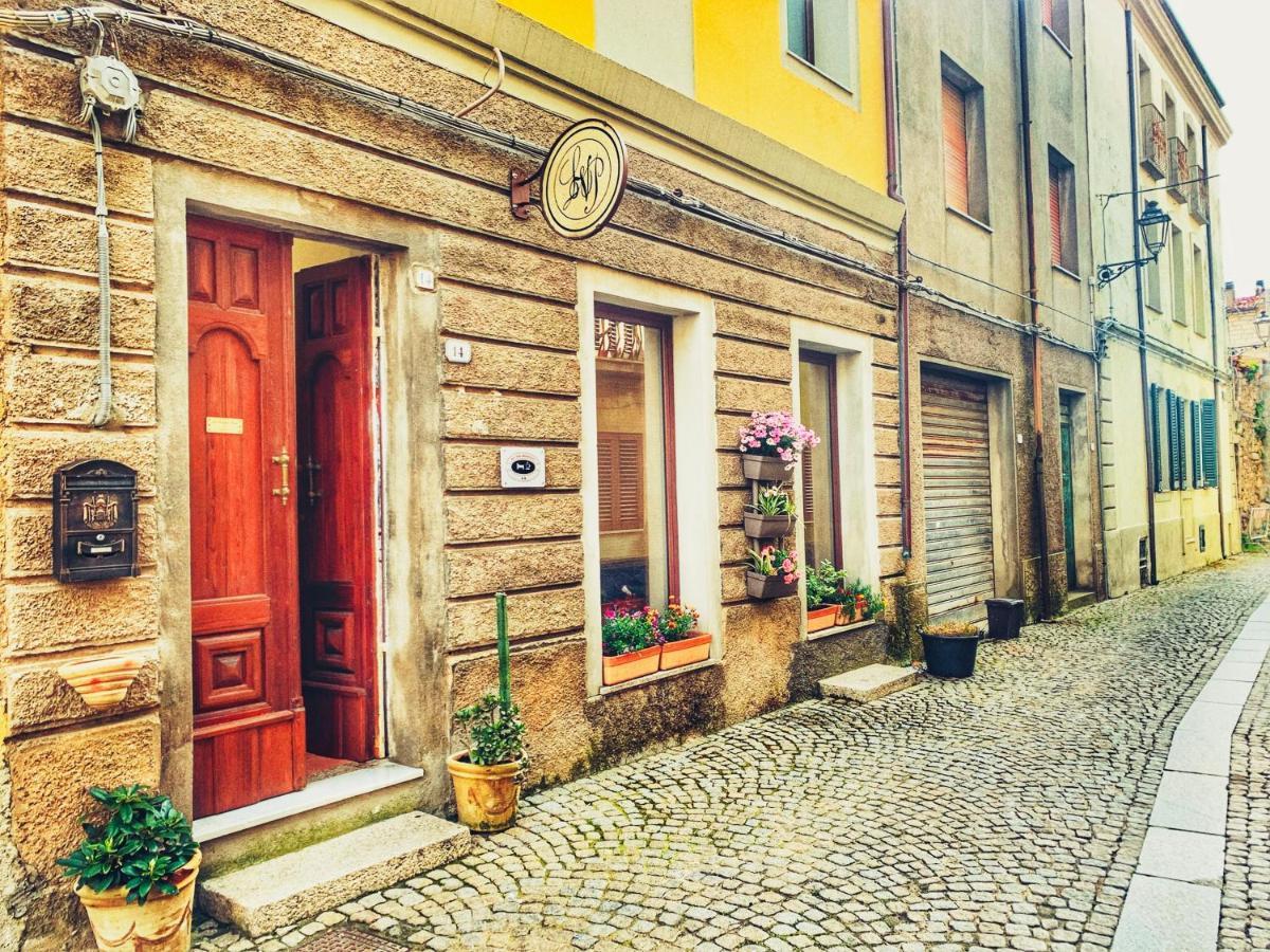 La Vecchia Posta B&B Calangianus Bagian luar foto